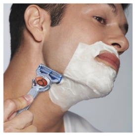 Gillette Skinguard Sensitiv Rasierer Flexball