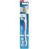 Oral-B Zahnbürste Pro Expert Cross Action mittel